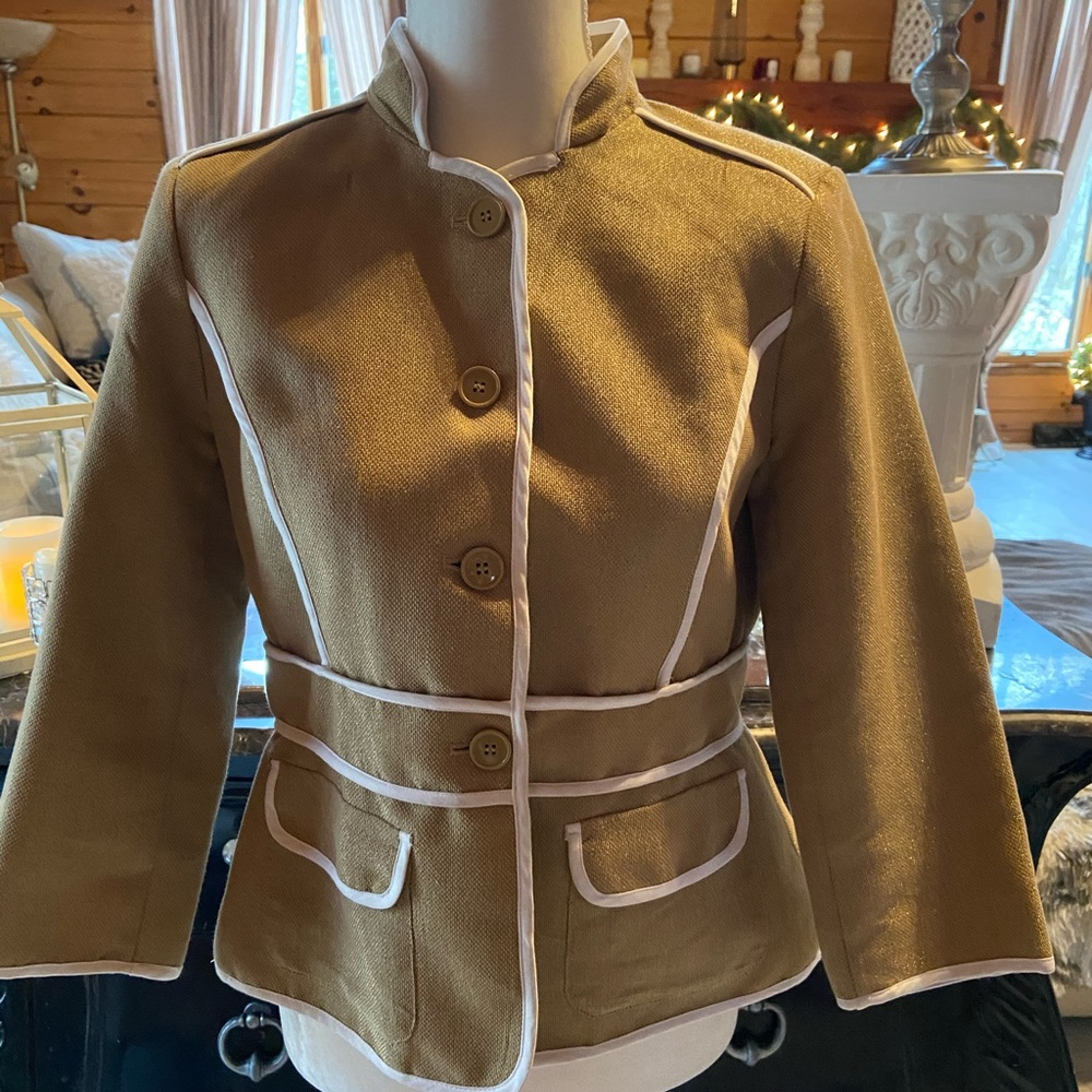 Jacket - Picture 2 of 5
